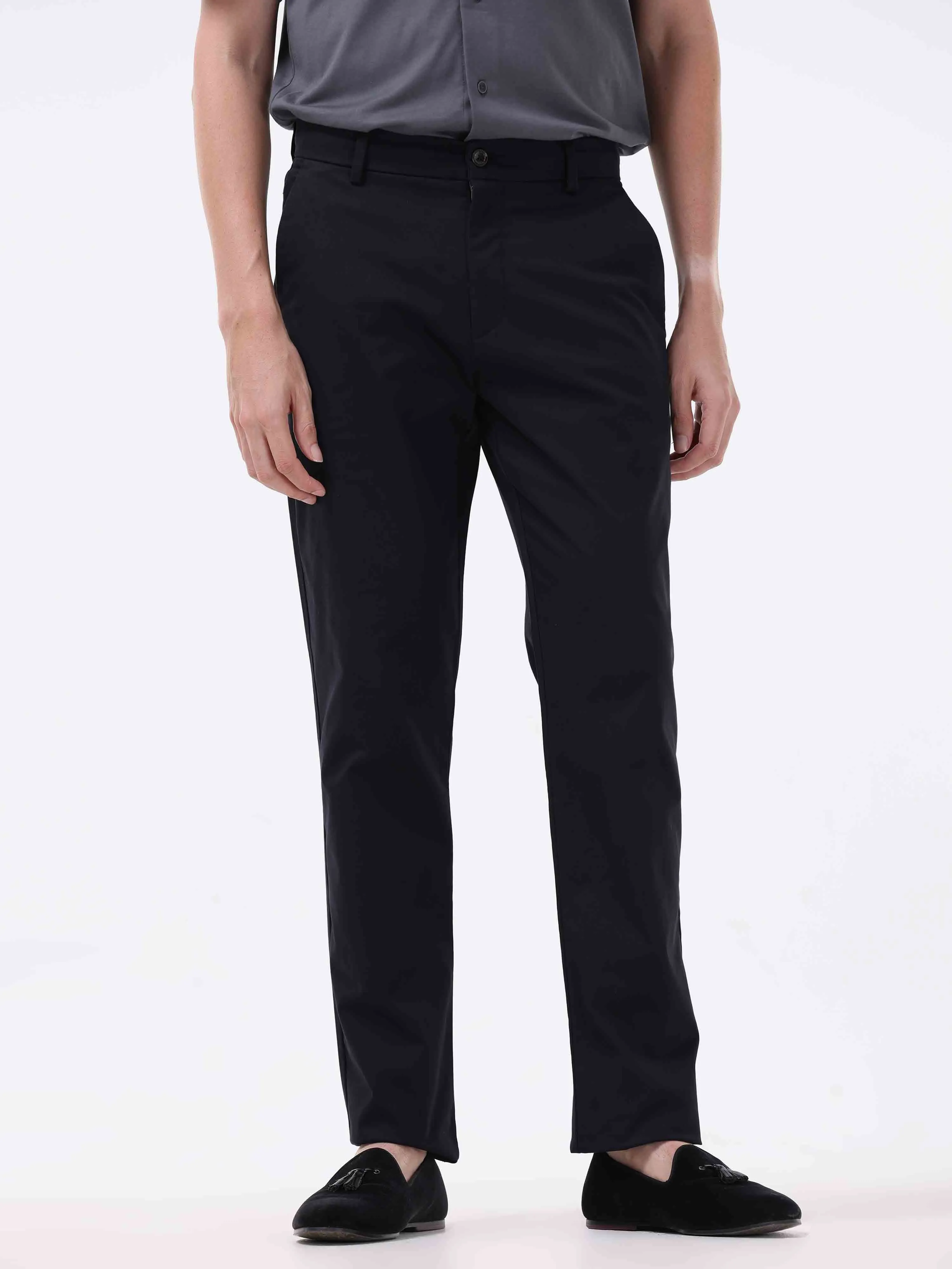 Broken Signature Black Chino