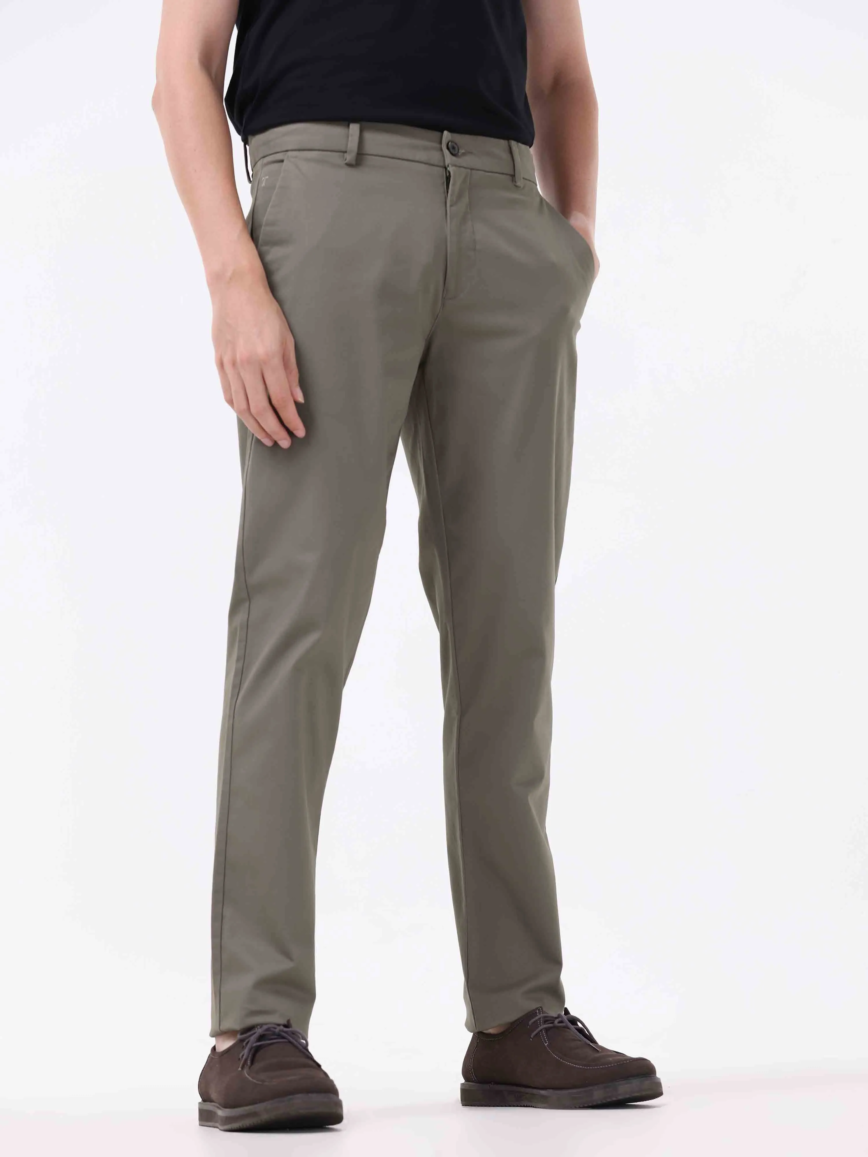 Broken Signature Olive Chino