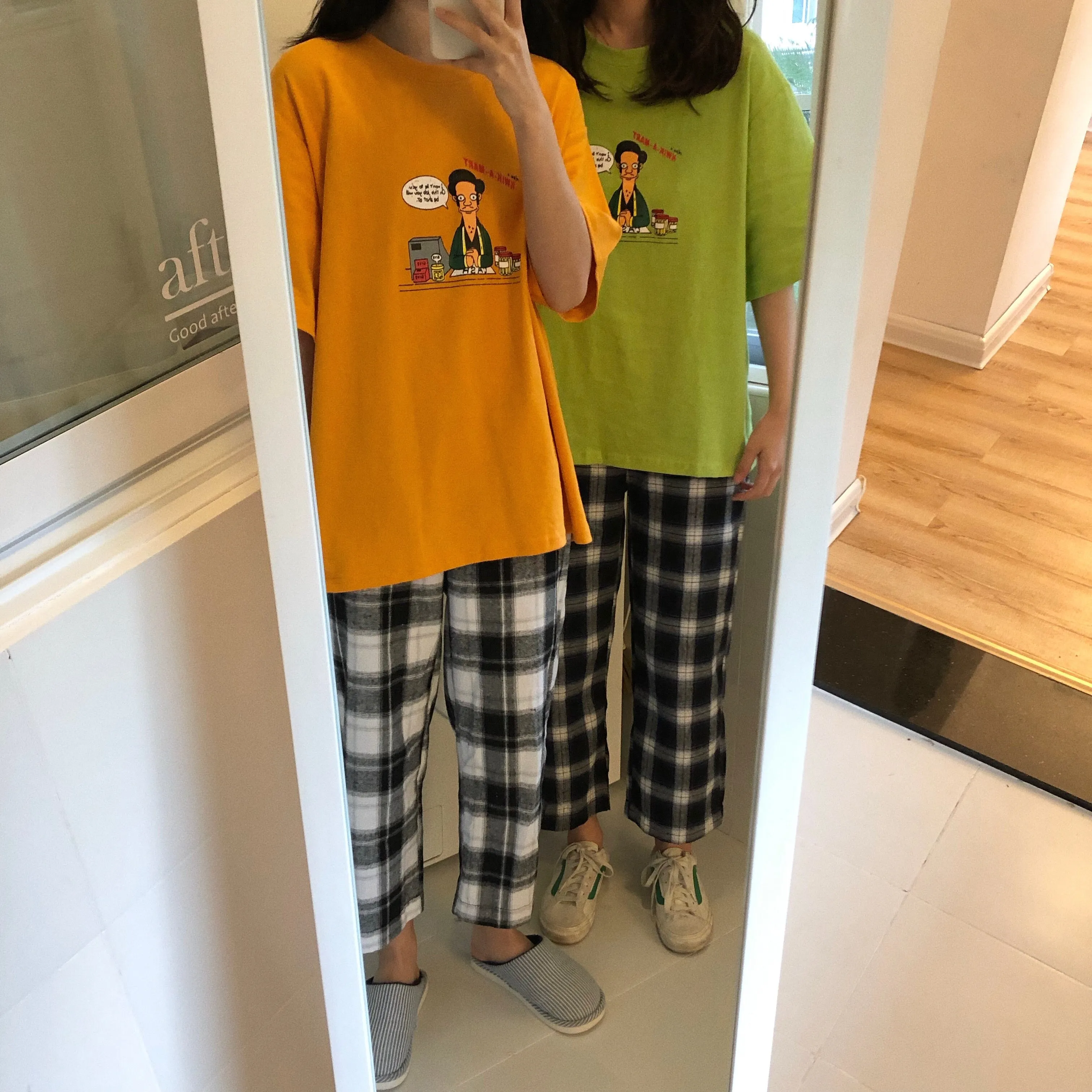 Chic Short Sleeve T-Shirt   Plaid Pants KF90669