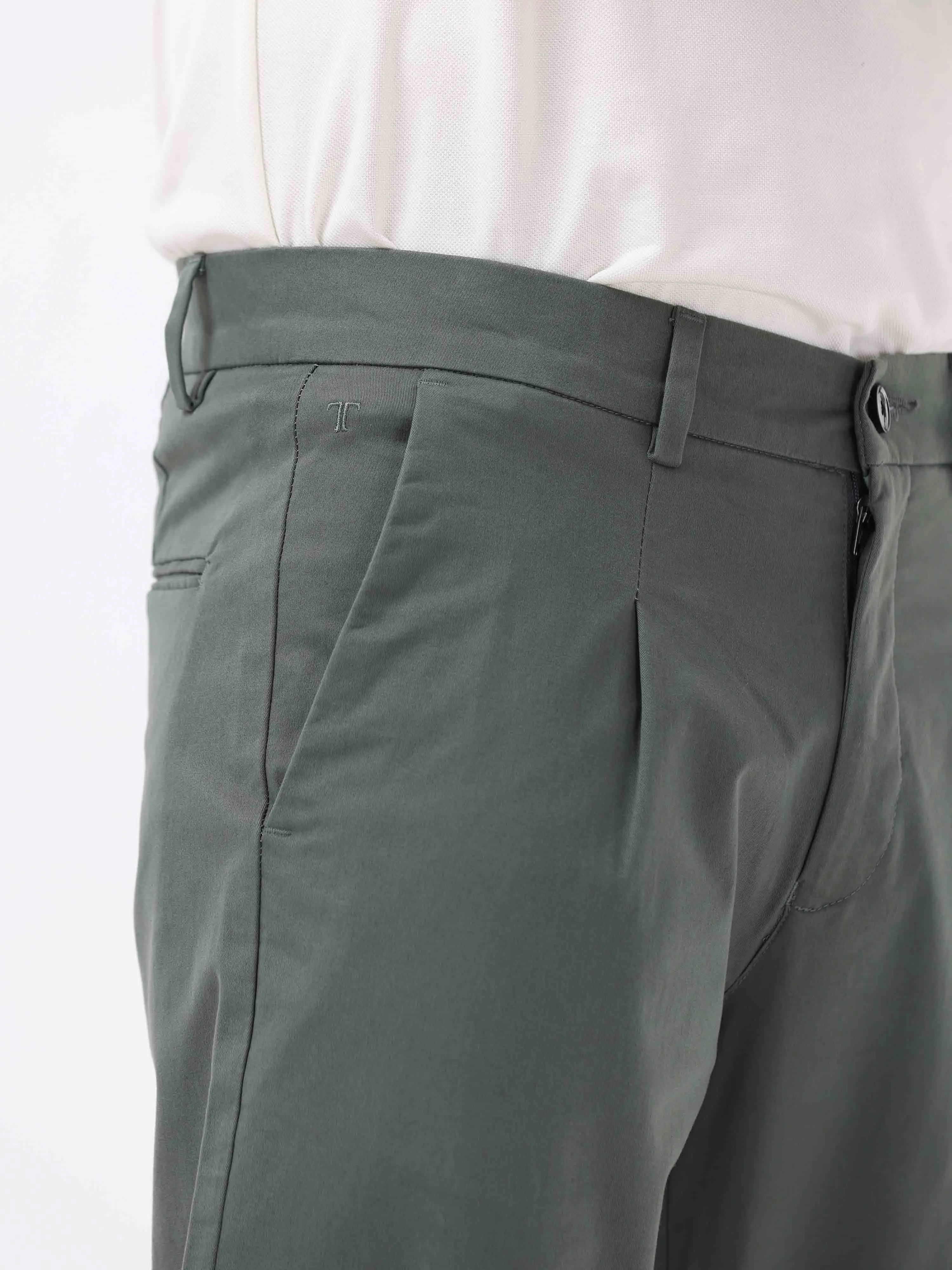 Essential Pleated Olive Fine Twill Pant