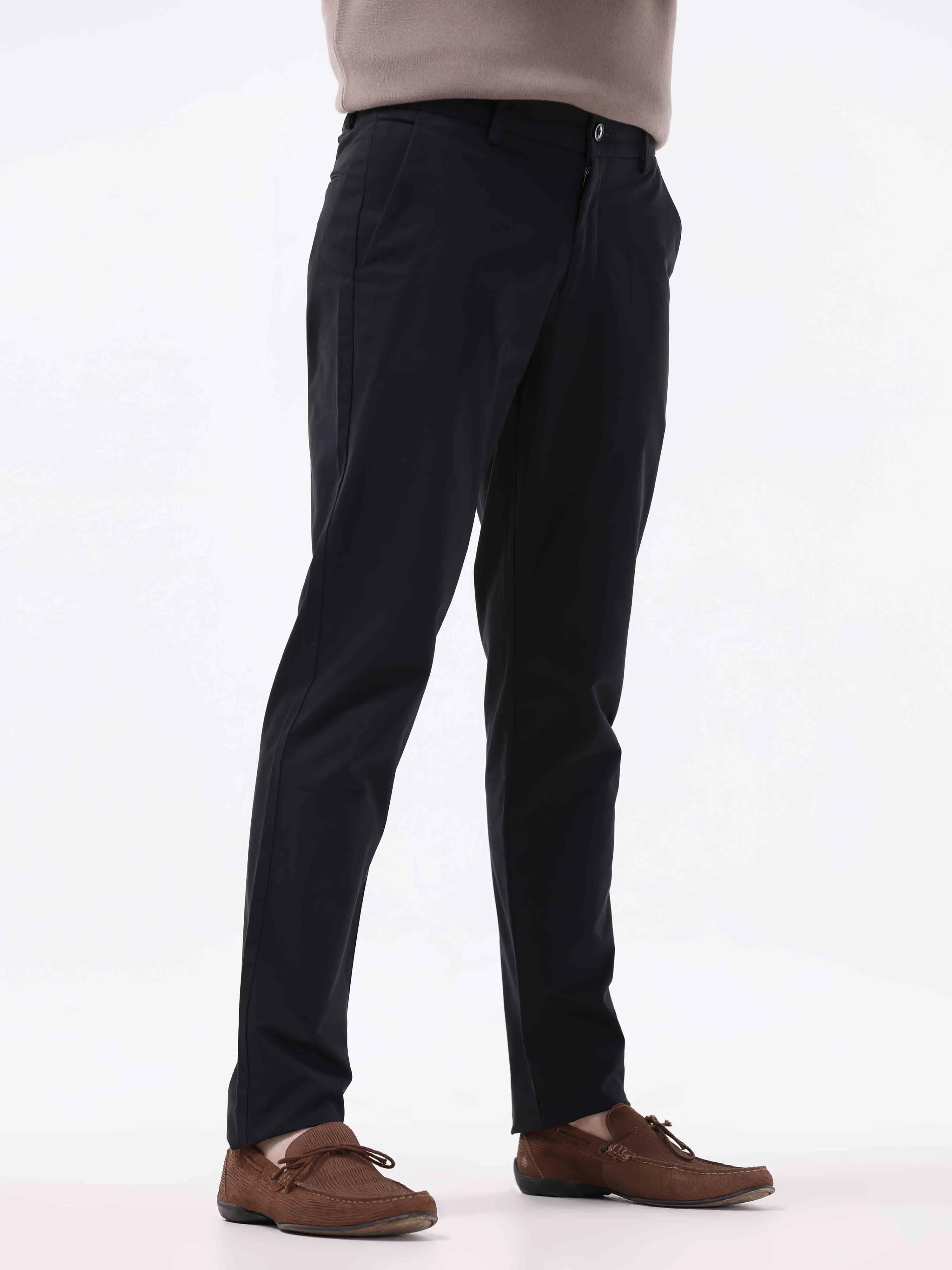 Semi Liquid Statement Black Chino