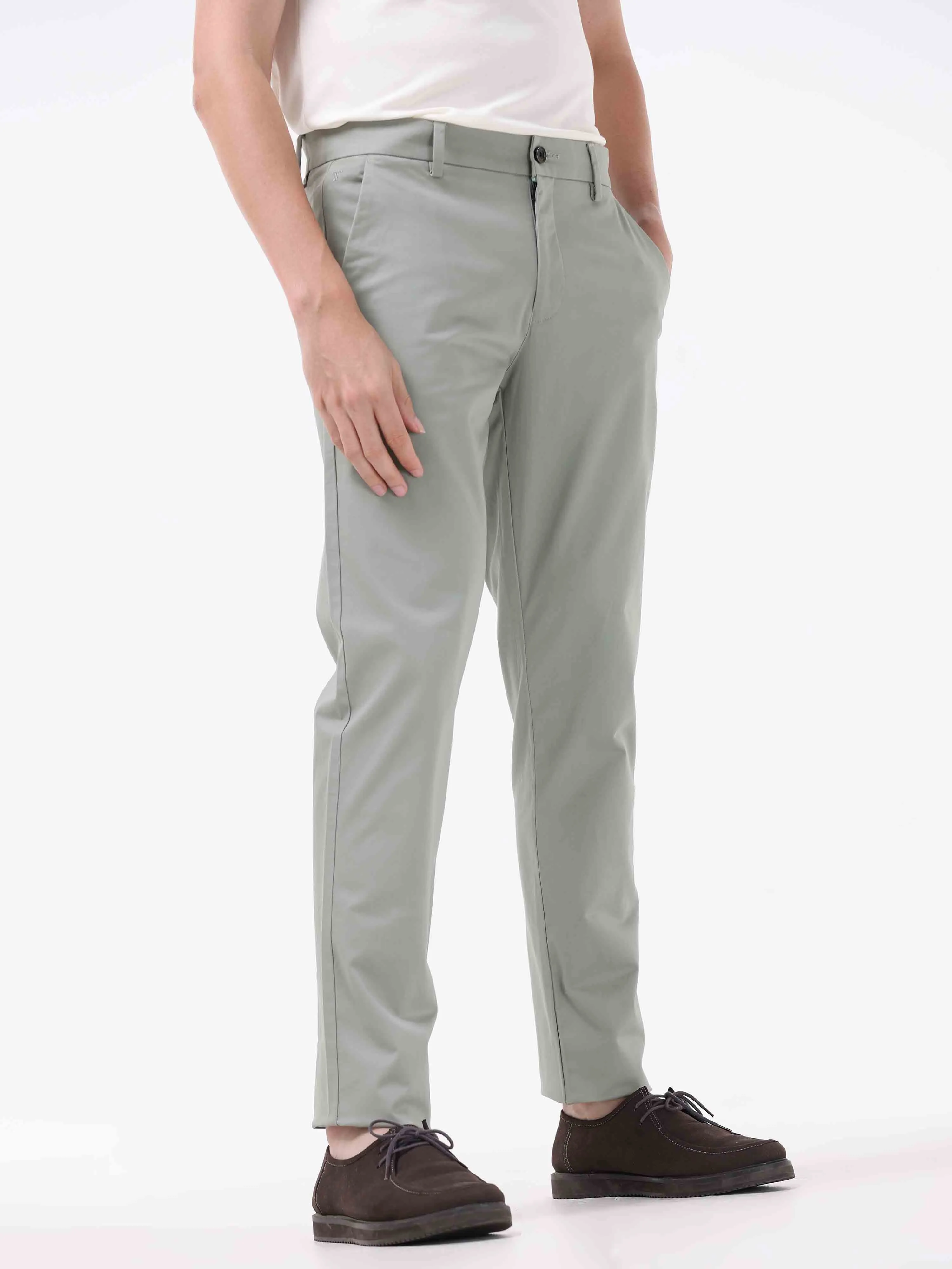 Semi Liquid Statement Pista Chino