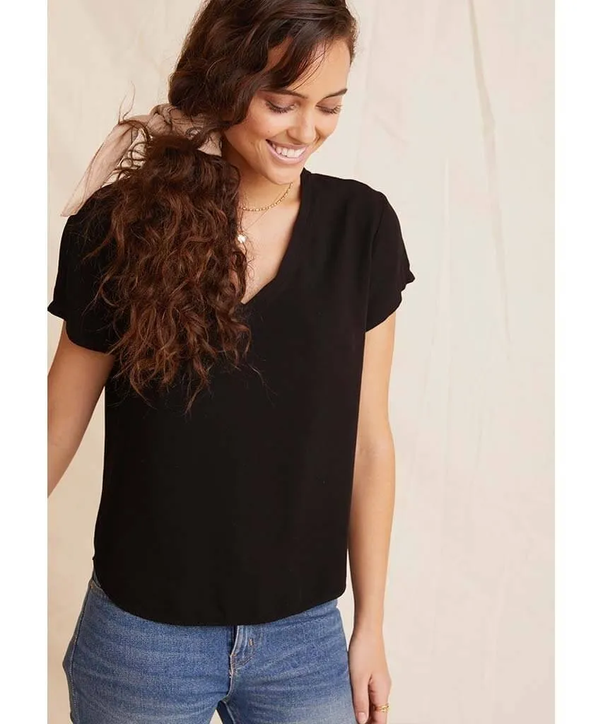 V-Neck Short Sleeve Tee Black