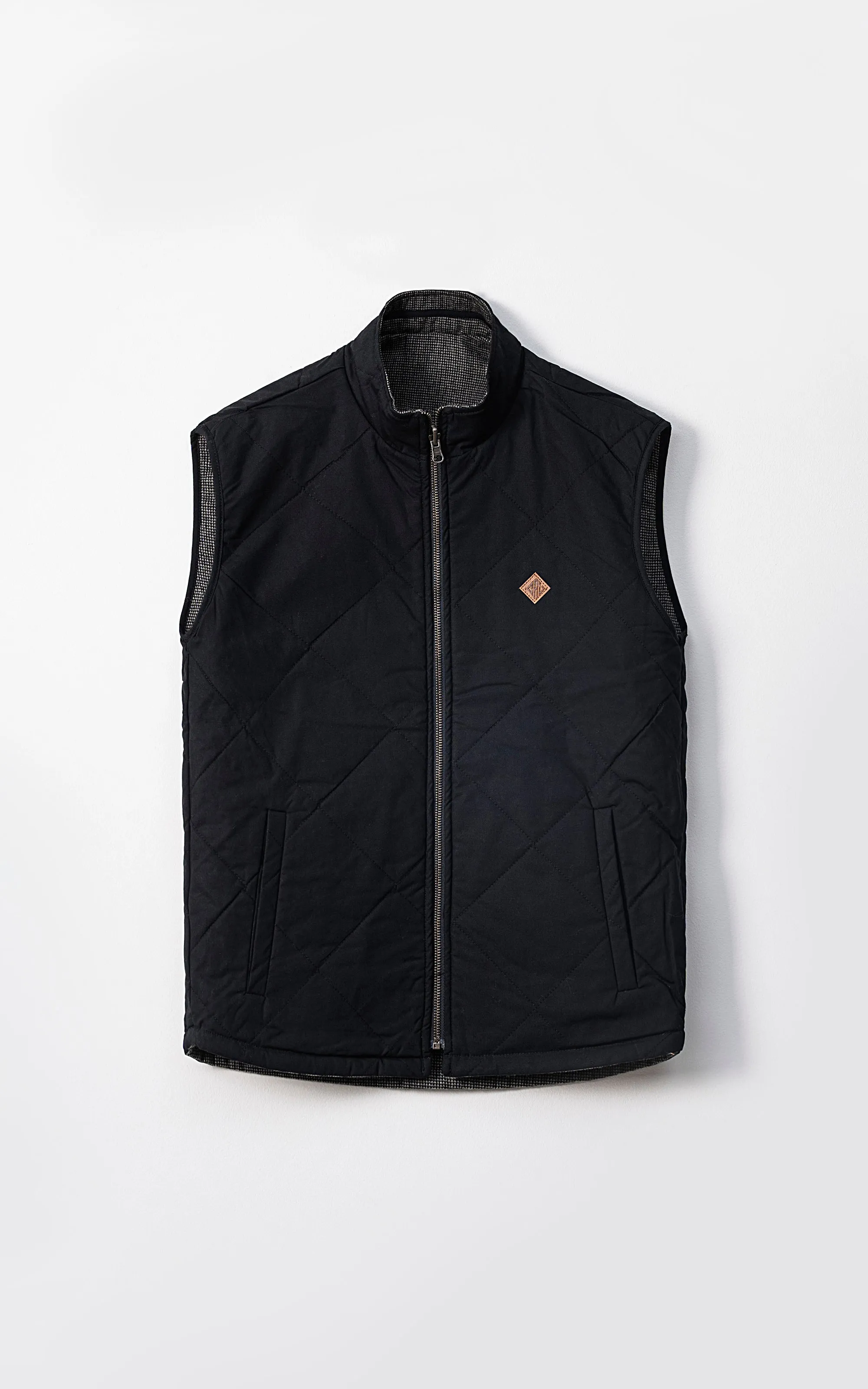 WOOL QUILTED SLEEVELESS REVERSIBLE JACKET DARK GREY